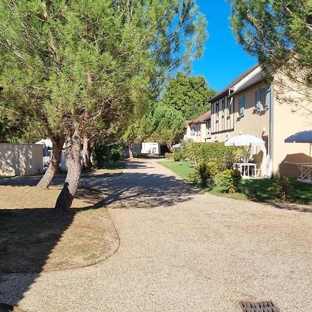 Le Hameau Du Moulin Villa Монтиняк Екстериор снимка