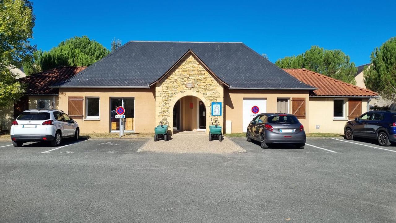 Le Hameau Du Moulin Villa Монтиняк Екстериор снимка